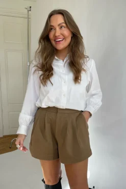 AlbaIC Shorts