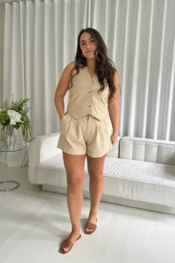 AlbaIC Shorts