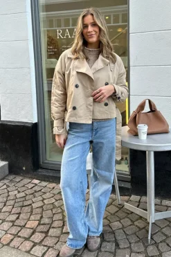 AlmaIC Trenchcoat