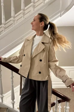 AlmaIC Trenchcoat