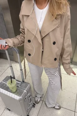 AlmaIC Trenchcoat
