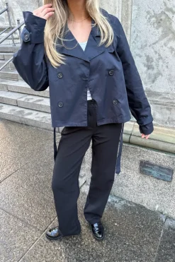 AlmaIC Trenchcoat