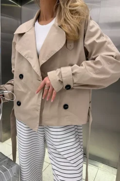 AlmaIC Trenchcoat