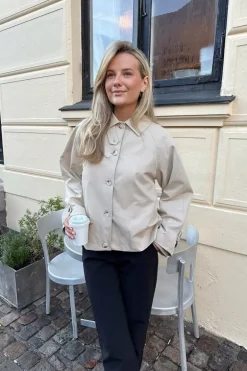 AvaIC Kort Trenchcoat