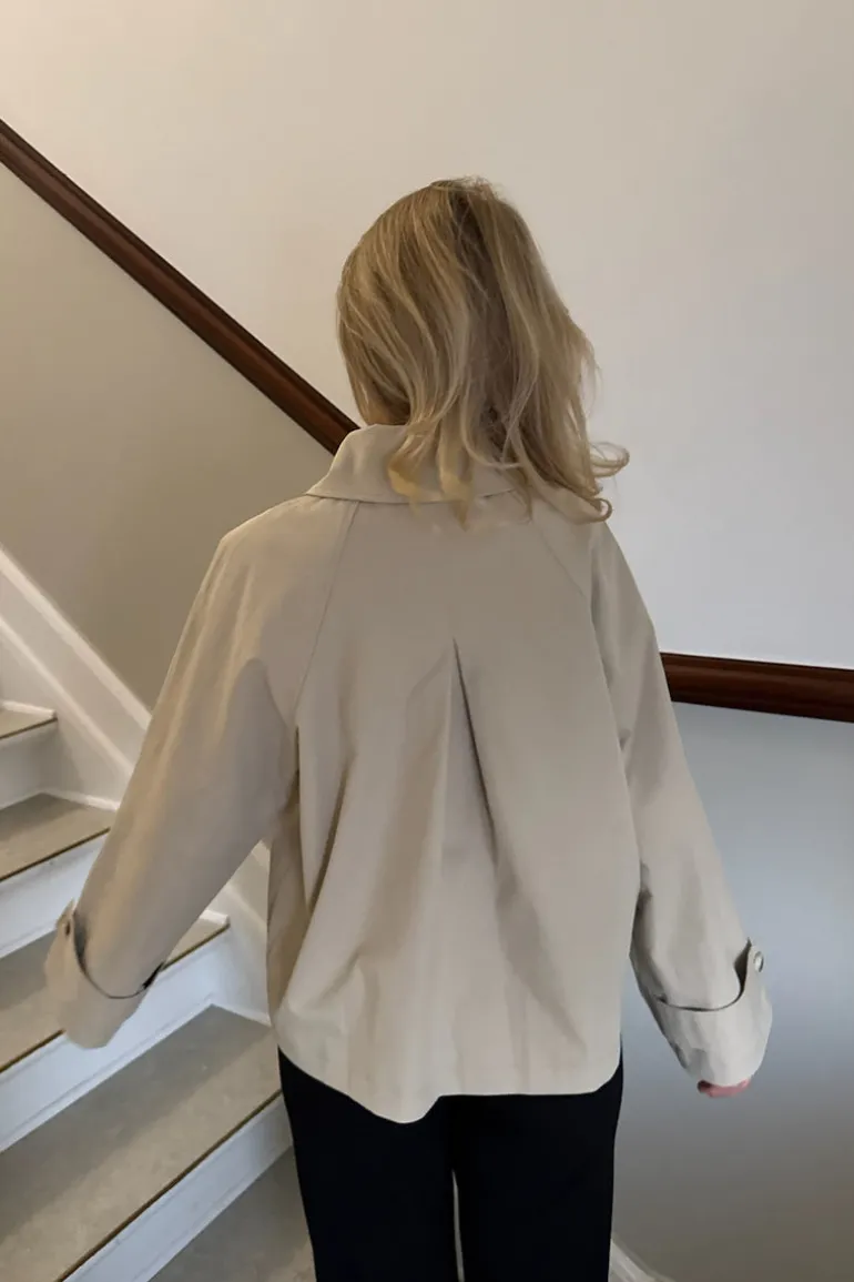 AvaIC Kort Trenchcoat