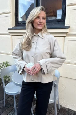 AvaIC Kort Trenchcoat