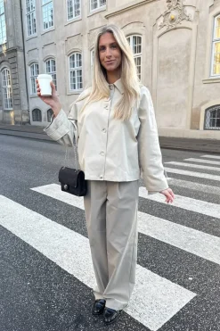 AvaIC Kort Trenchcoat