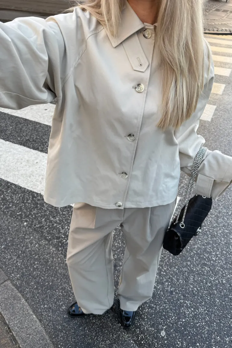 AvaIC Kort Trenchcoat