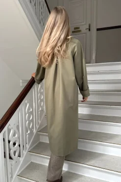 AvaIC Trenchcoat