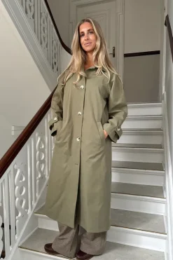 AvaIC Trenchcoat