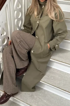 AvaIC Trenchcoat