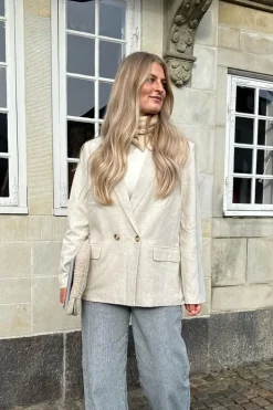 Cami Blazer