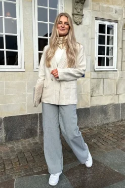 Cami Blazer