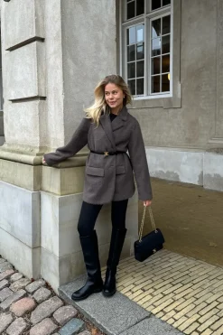 EliaIC Blazer
