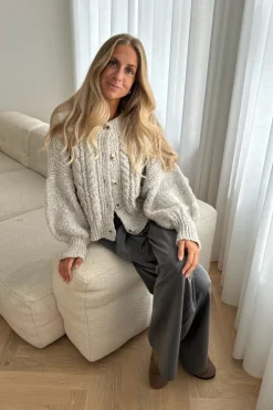 EllaIC Cardigan