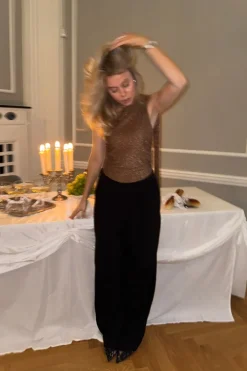 EllieIC Topp