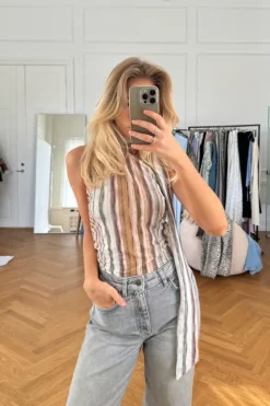 EllieIC Topp