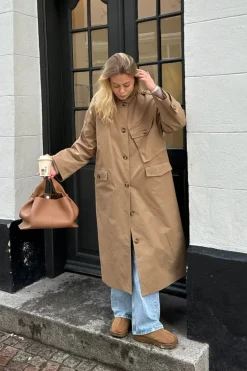 FrejaIC Trenchcoat