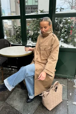 FrejaIC Trenchcoat
