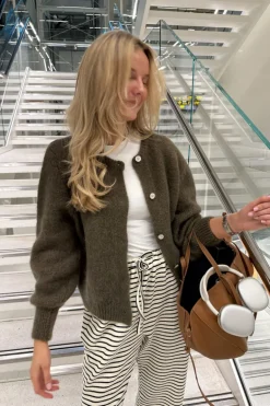 IdaIC Cardigan