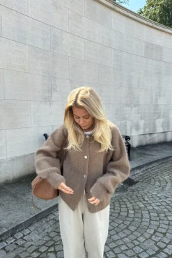 IdaIC Cardigan