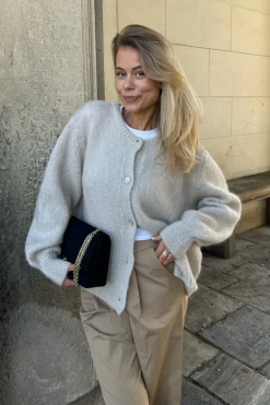 IdaIC Cardigan