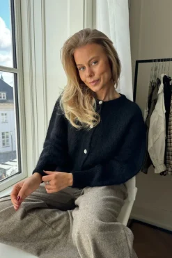 IdaIC Cardigan