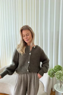 IdaIC Cardigan