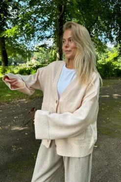 MollyIC Cardigan