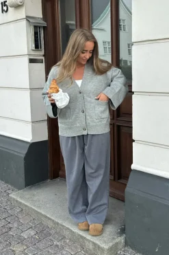 MollyIC Cardigan