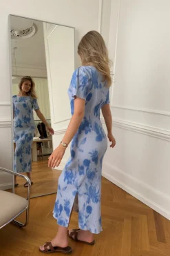 OdaIC Kortermet Kjole
