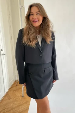 SelmaIC Cropped Blazer
