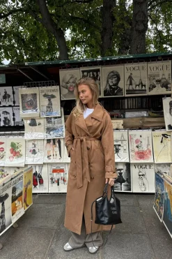 TillieIC Trenchcoat