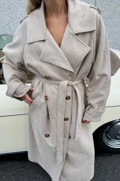 TillieIC Trenchcoat