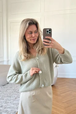 VickyIC Cardigan
